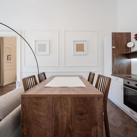 Stylish Apartment In The City Center ブダペスト エクステリア 写真